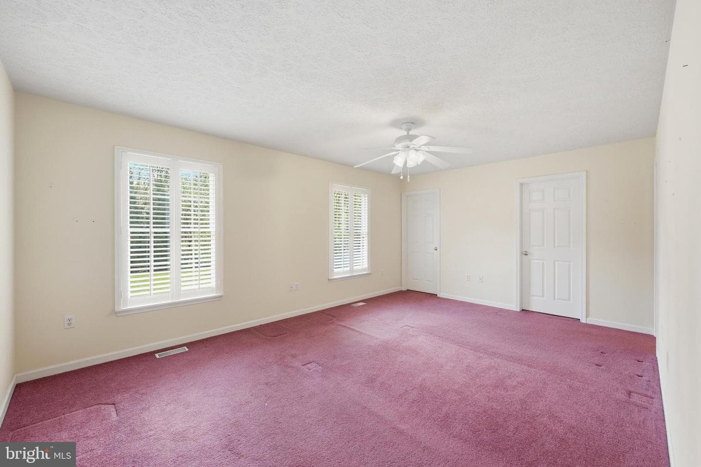 107 Palace Court photo 28