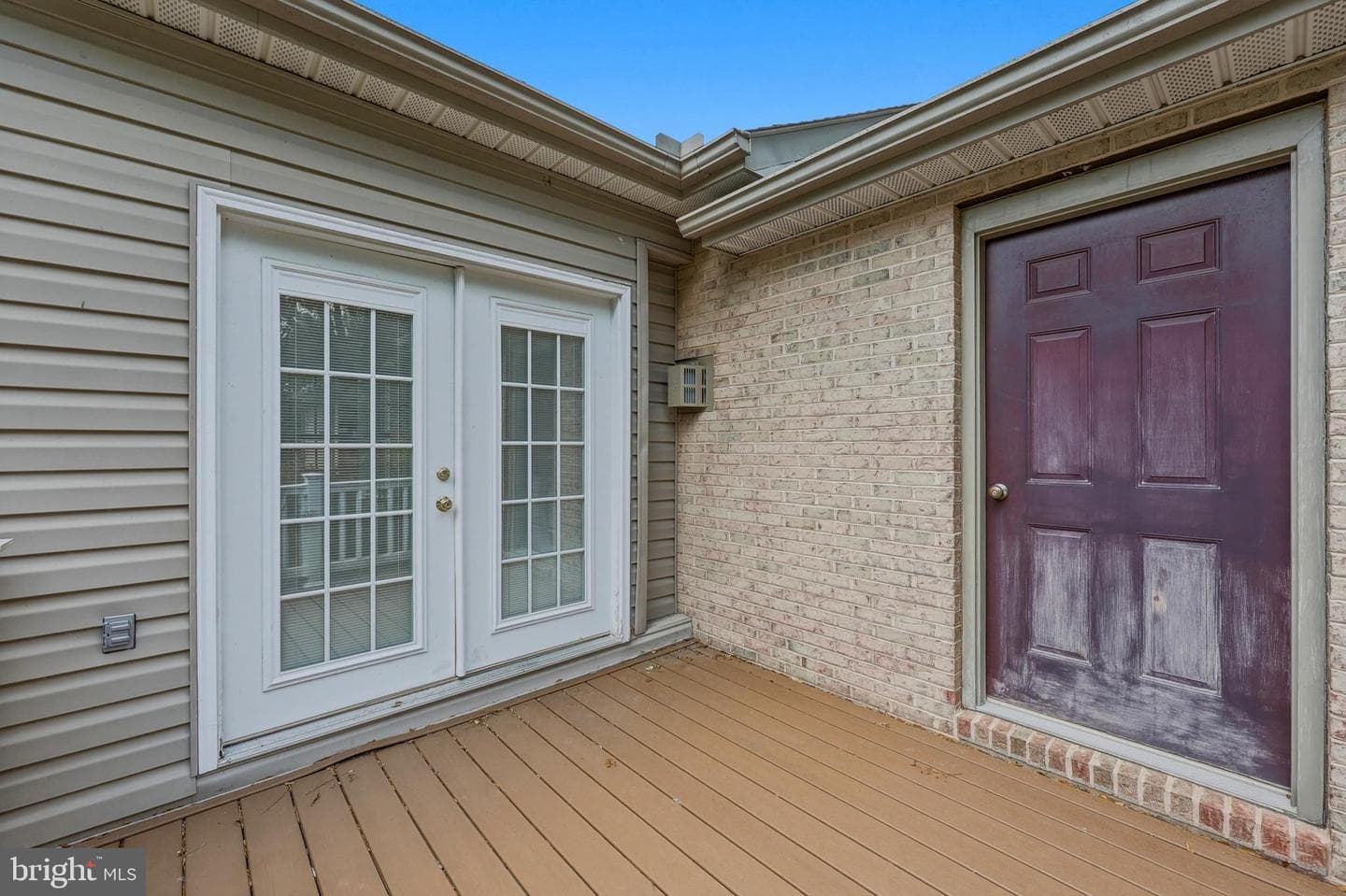 107 Palace Court photo 48