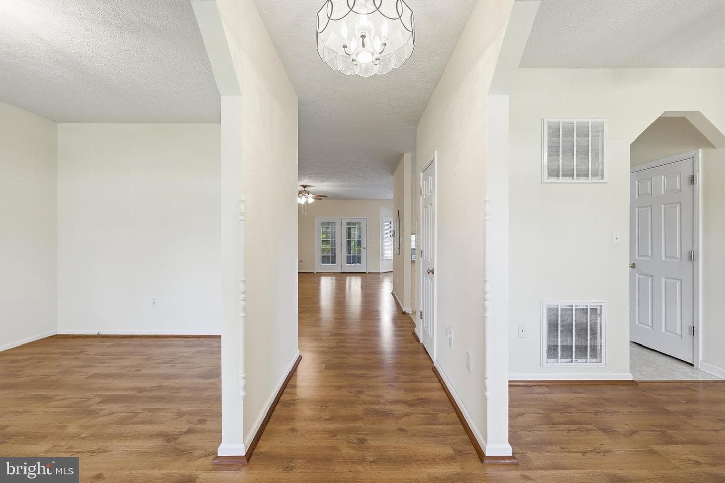 107 Palace Court photo 6