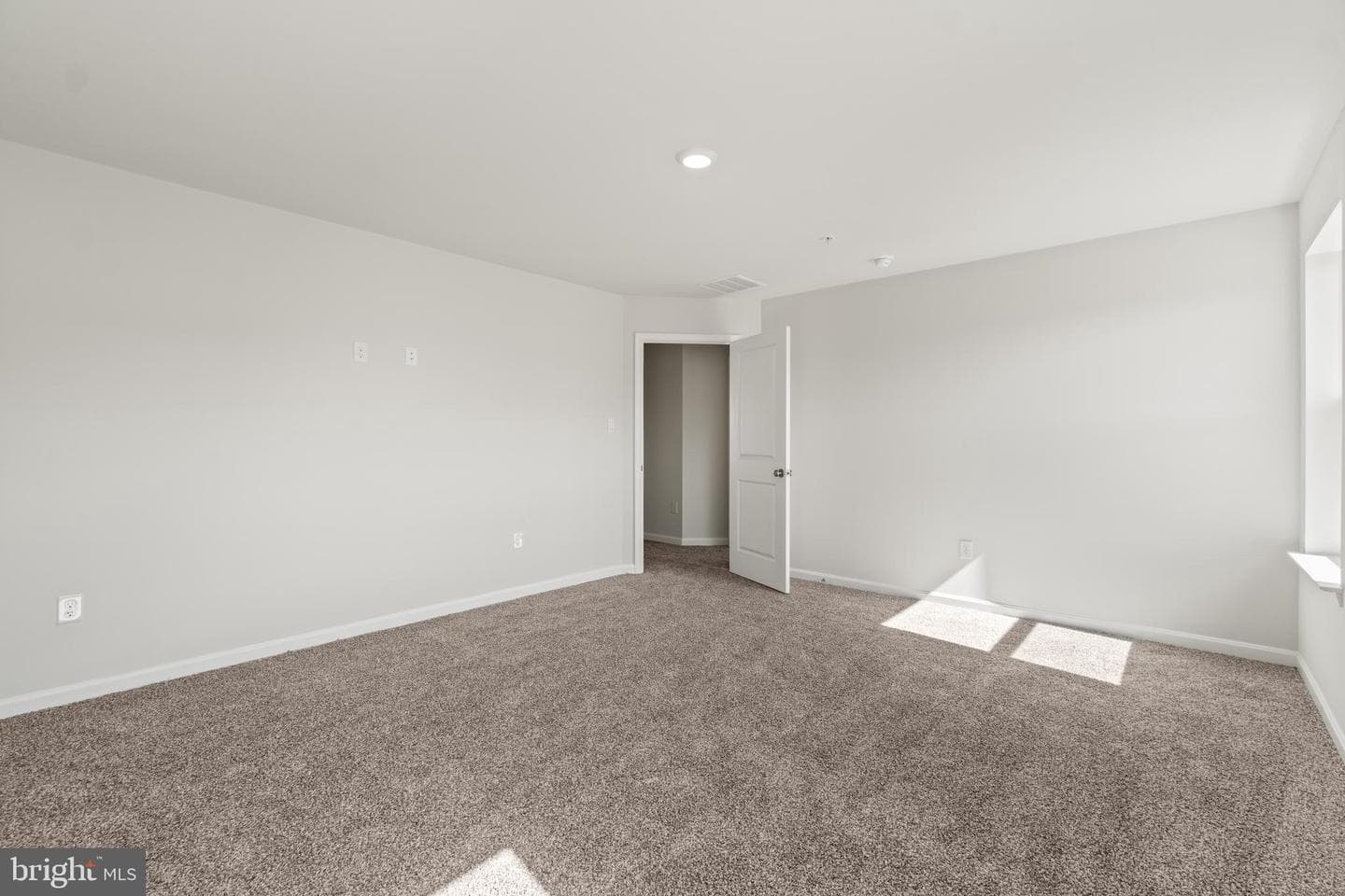 238 Anconas Boulevard photo 15
