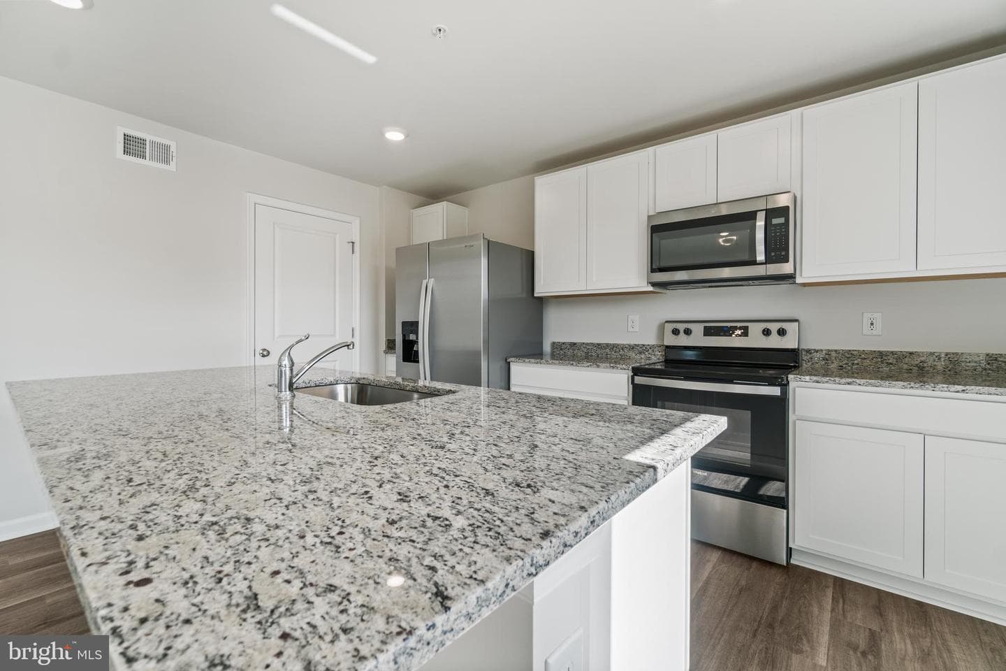 238 Anconas Boulevard photo 7