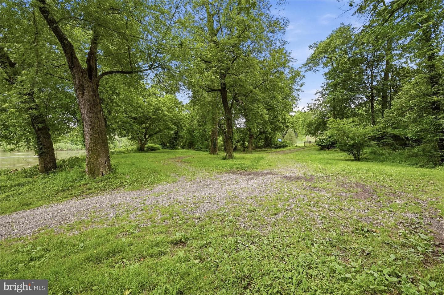 2361 Mccoys Ferry Road photo 71