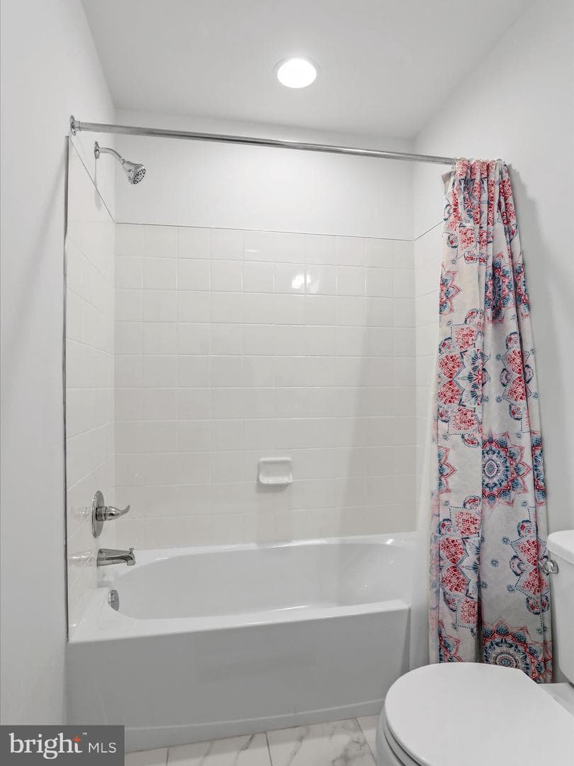 430 Eurasian Drive photo 15