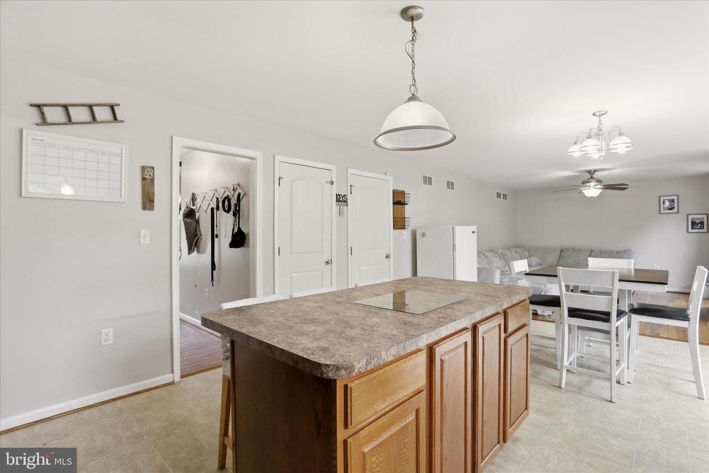 115 Jewels Court photo 16