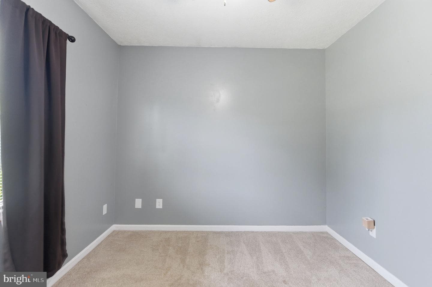 100 Capricorn Drive photo 33