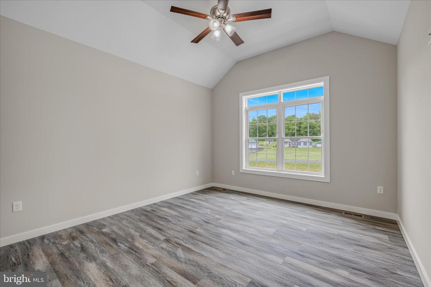 84 Huntsville Court photo 18
