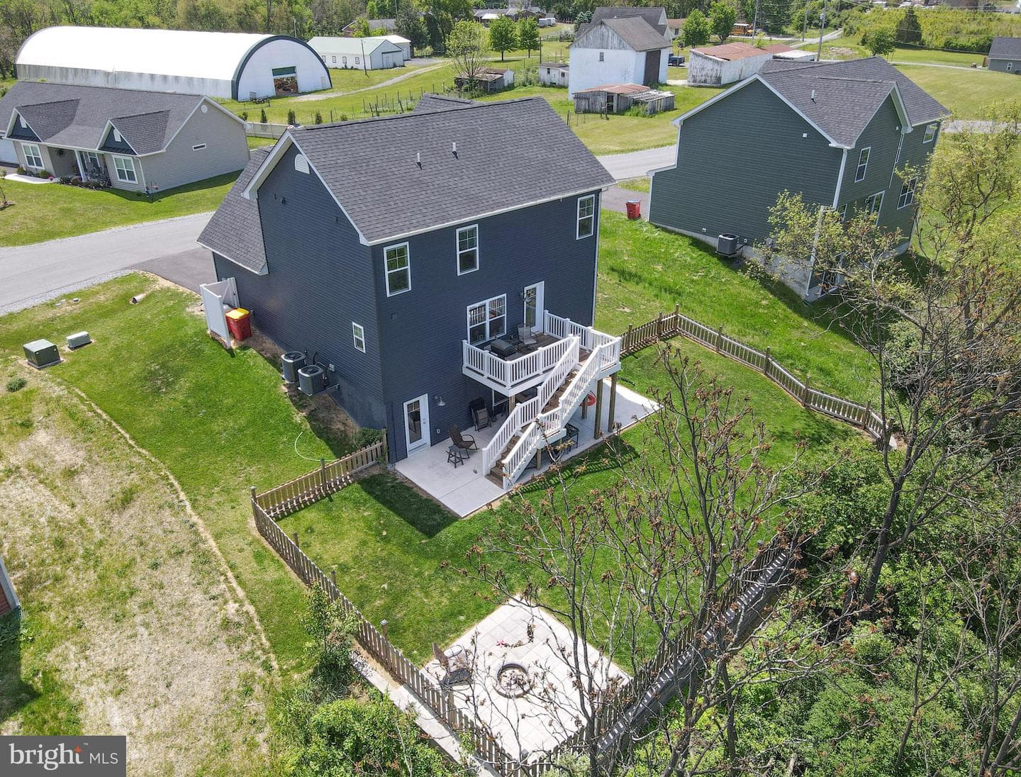 95 Duluth Drive photo 35