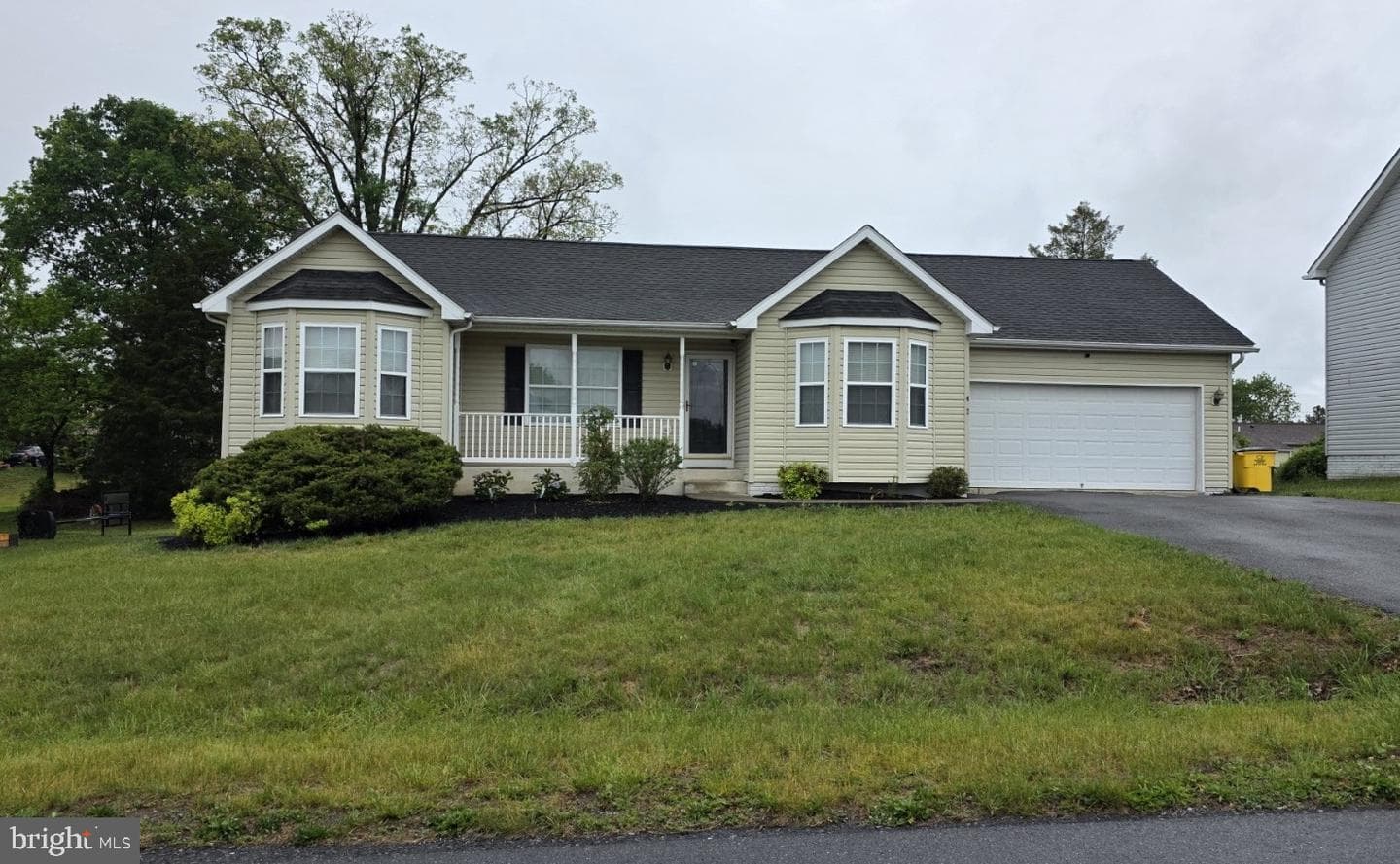 412 Ford Cir