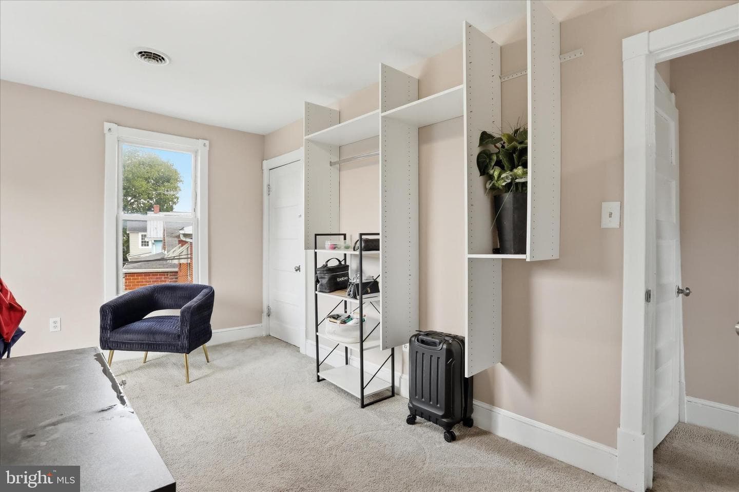 516 N High Street photo 23