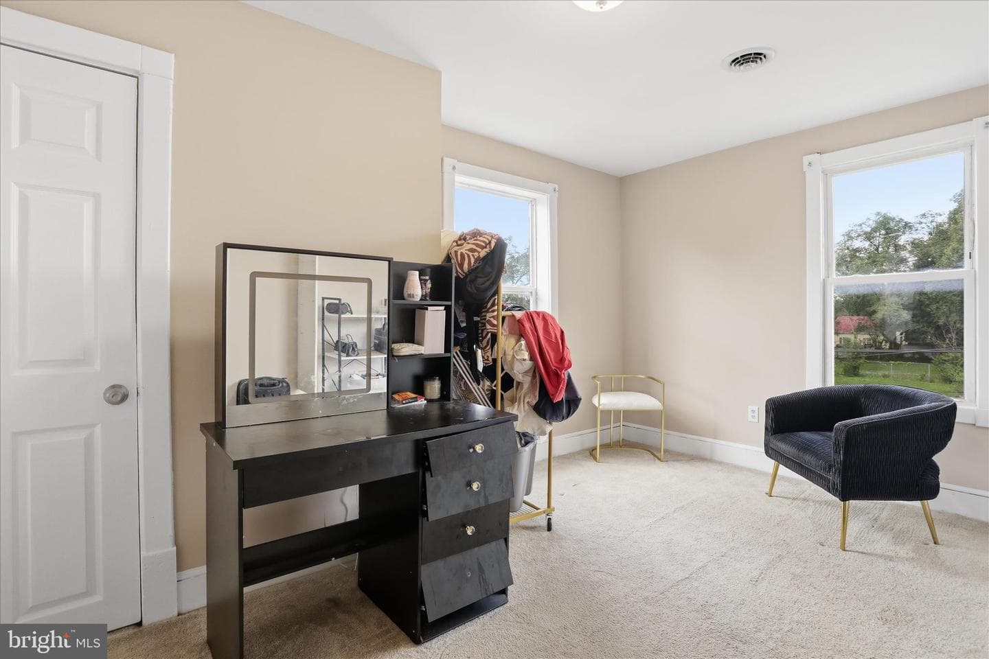 516 N High Street photo 25