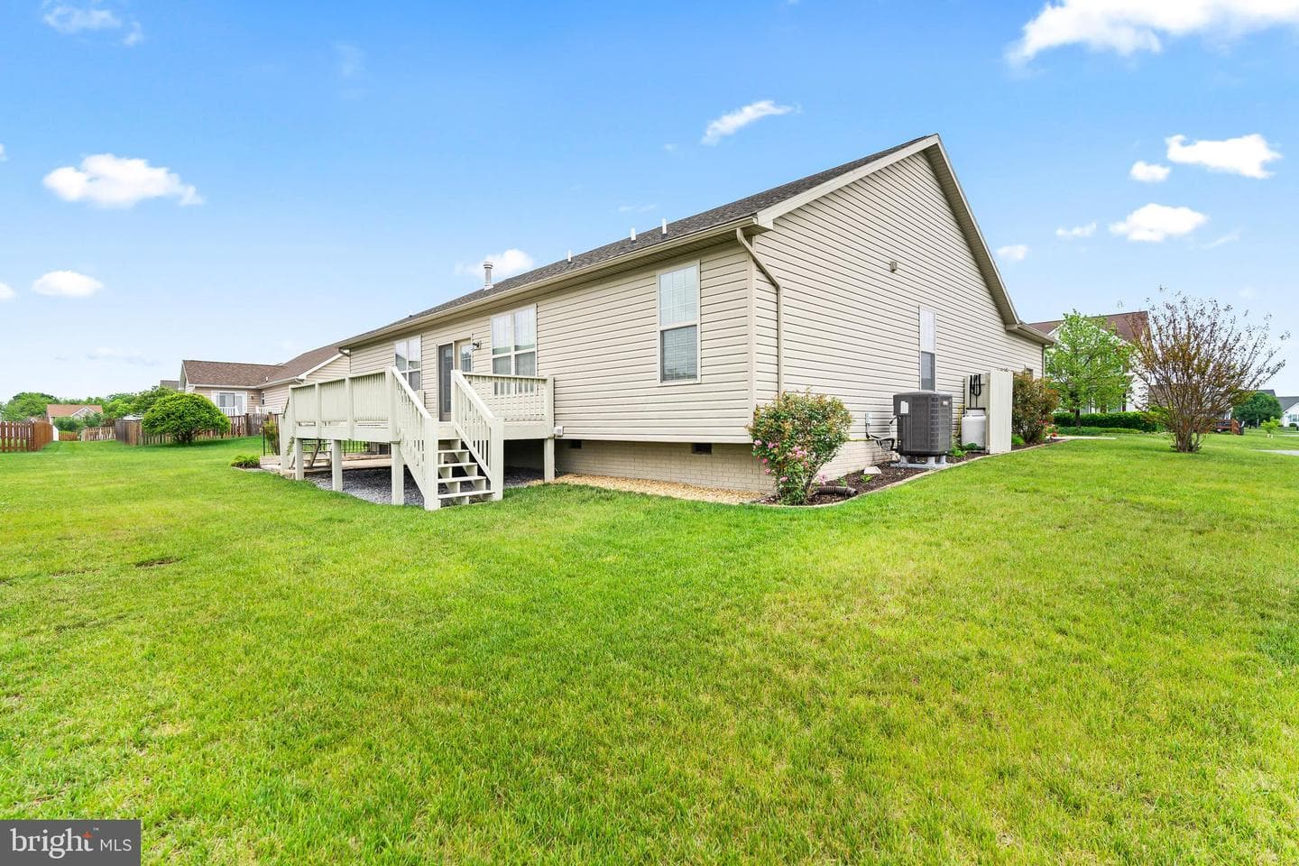 122 Balmoral Lane photo 6