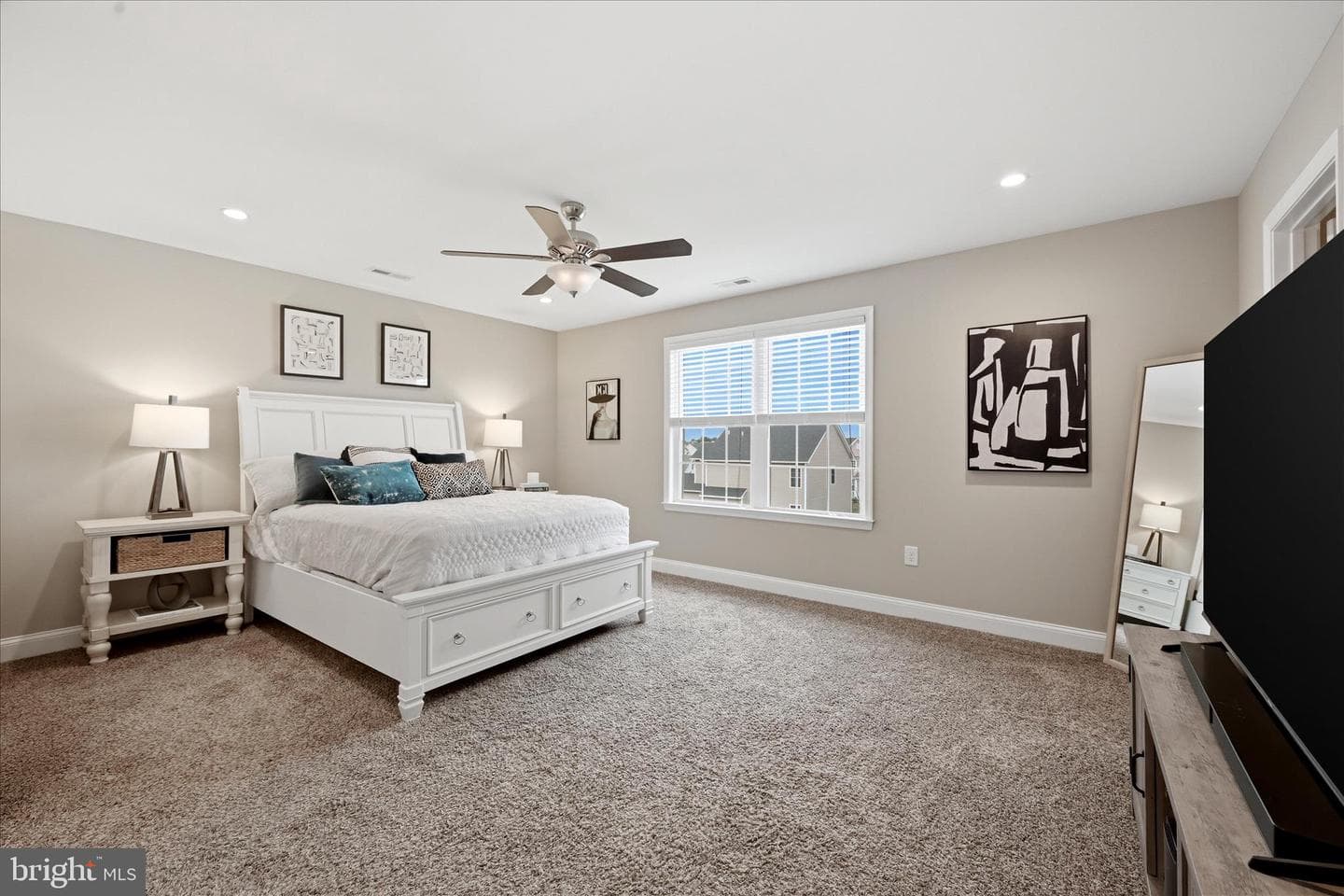 691 Webber Springs Drive photo 32