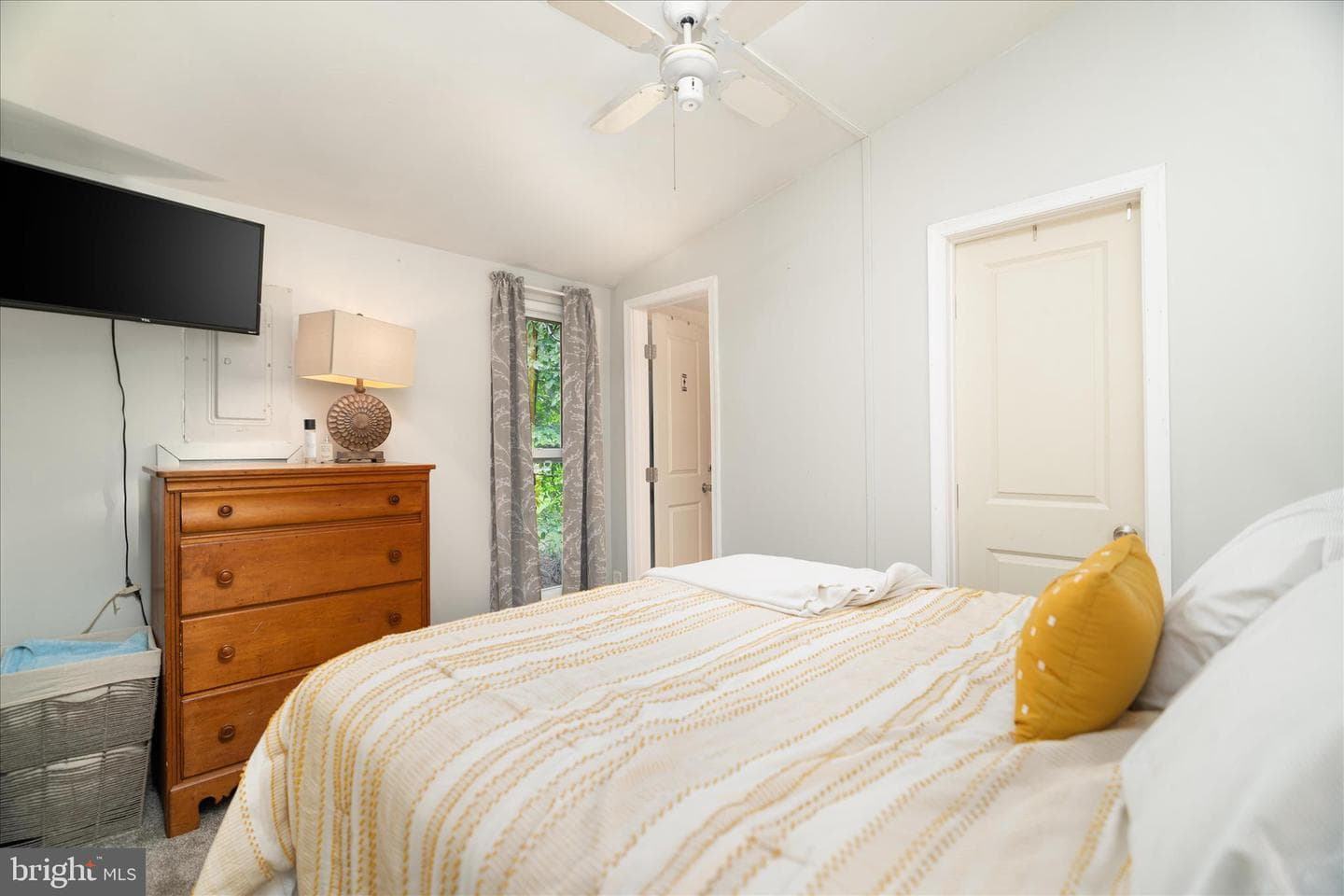 211 Cayuga Trl photo 16