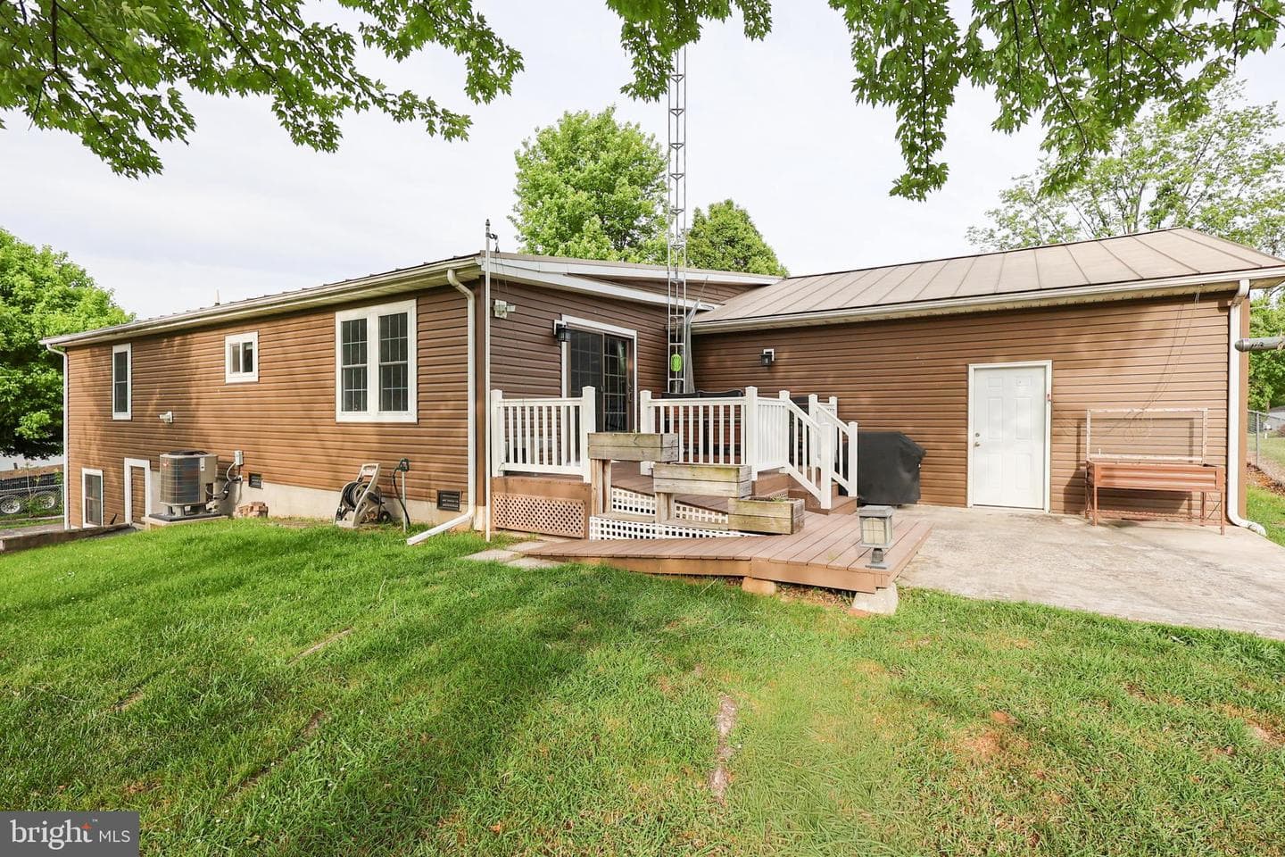 406 Hedrick Avenue photo 3