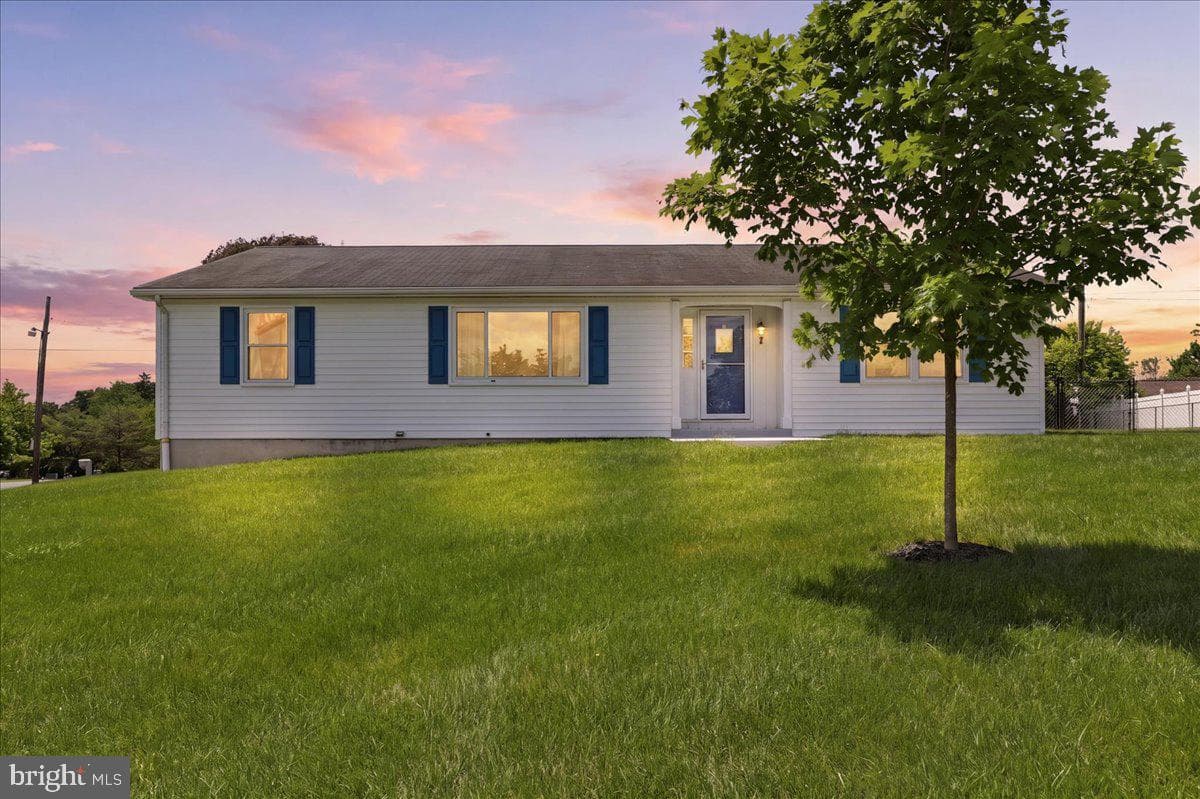 15 Sylvia Court photo 1