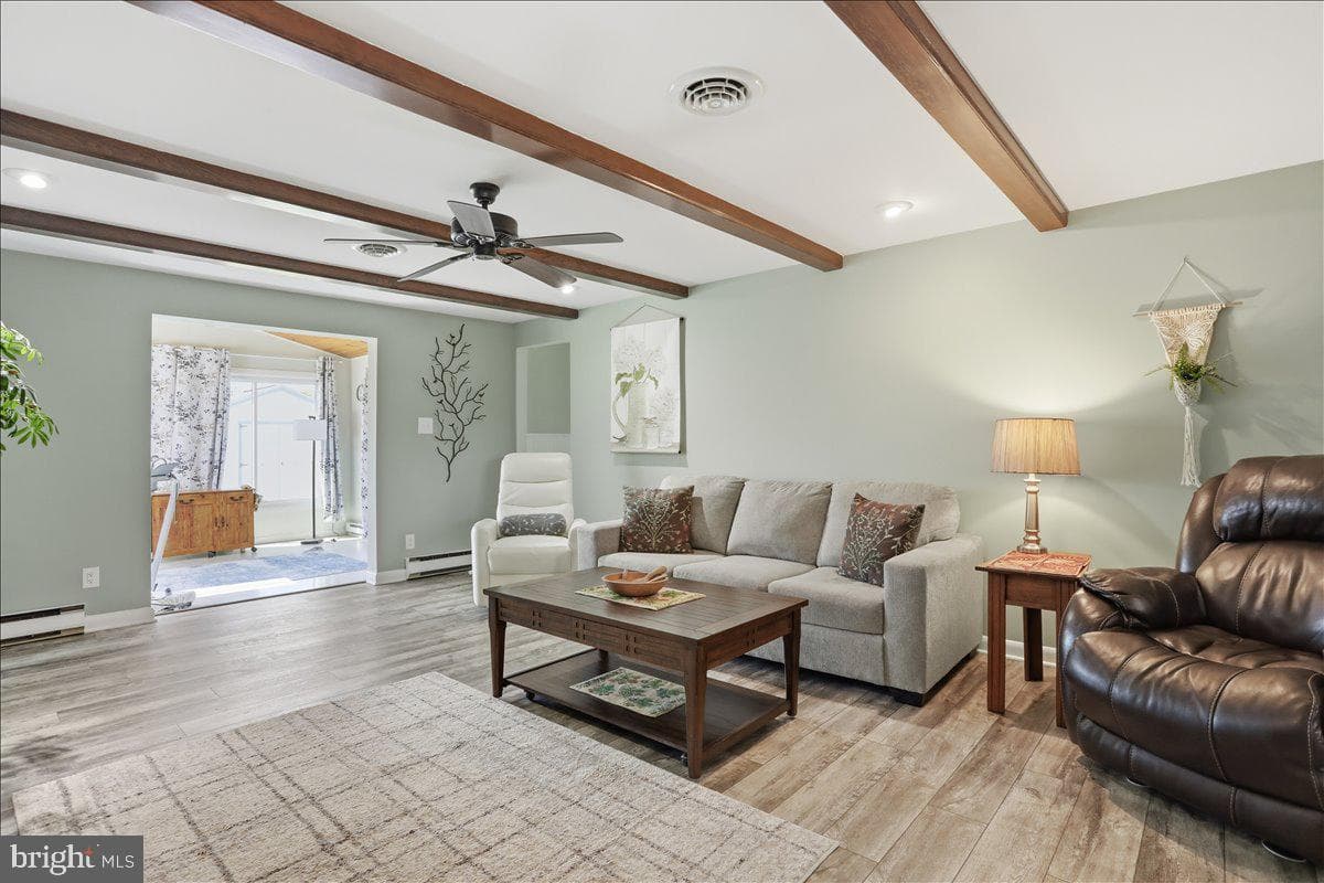 15 Sylvia Court photo 15