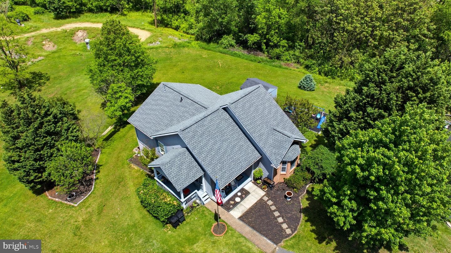 389 Grove Farm Lane photo 57