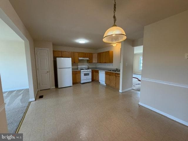 41 Litchfield Lane E photo 6