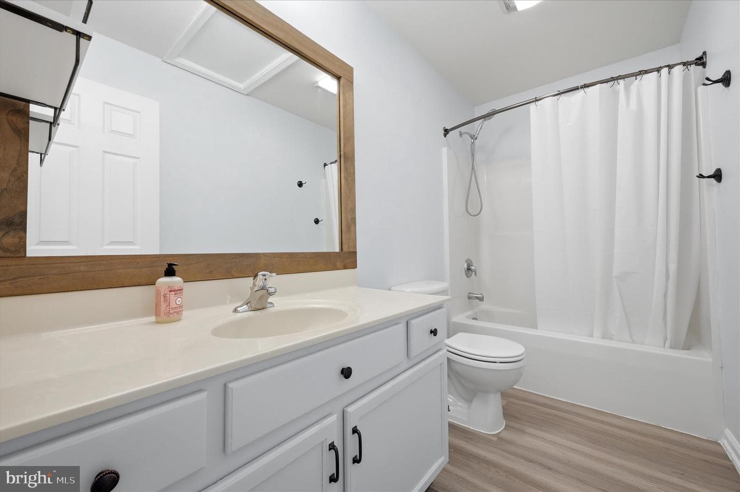282 Ford Circle photo 40