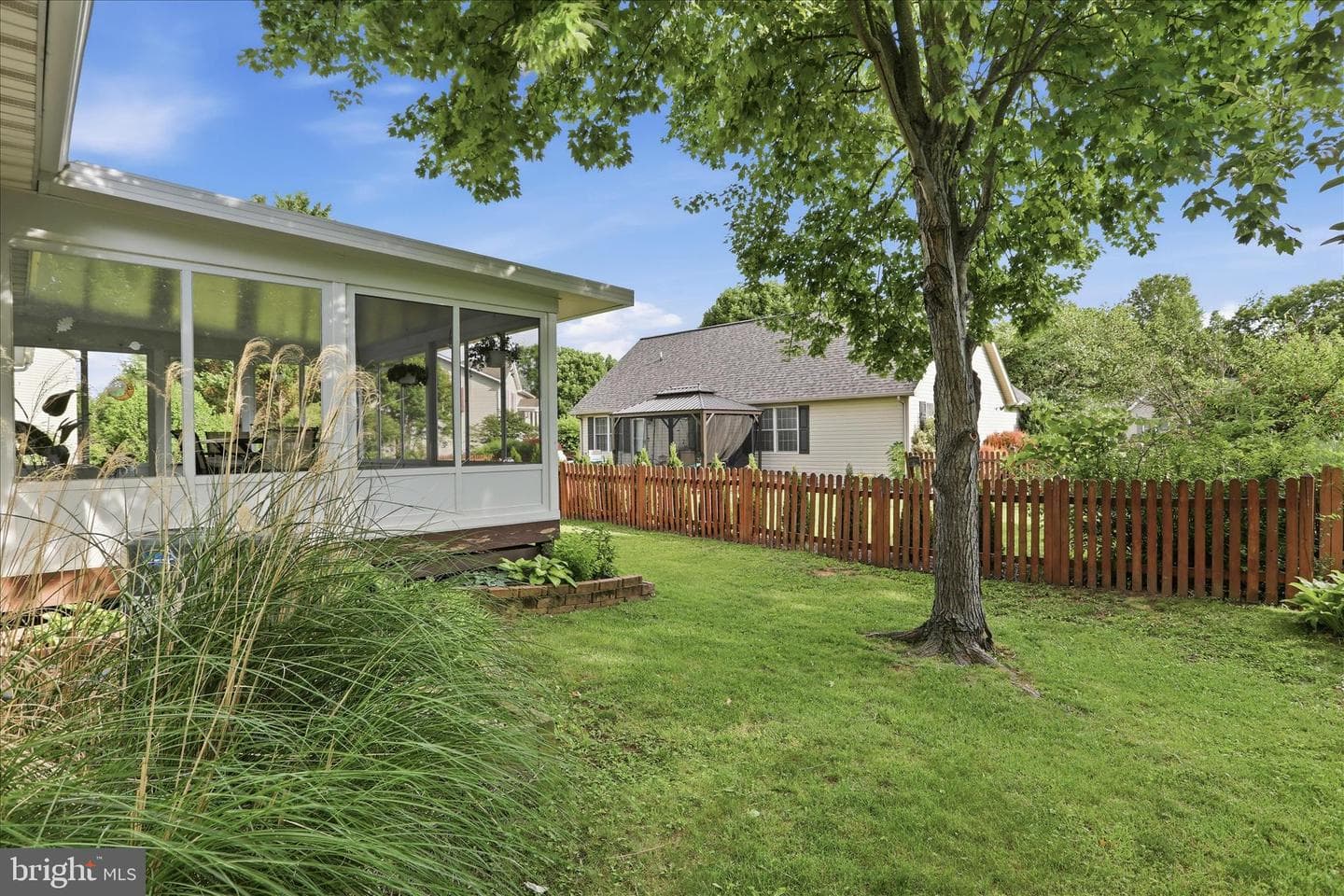 96 Phoenix Lane photo 35