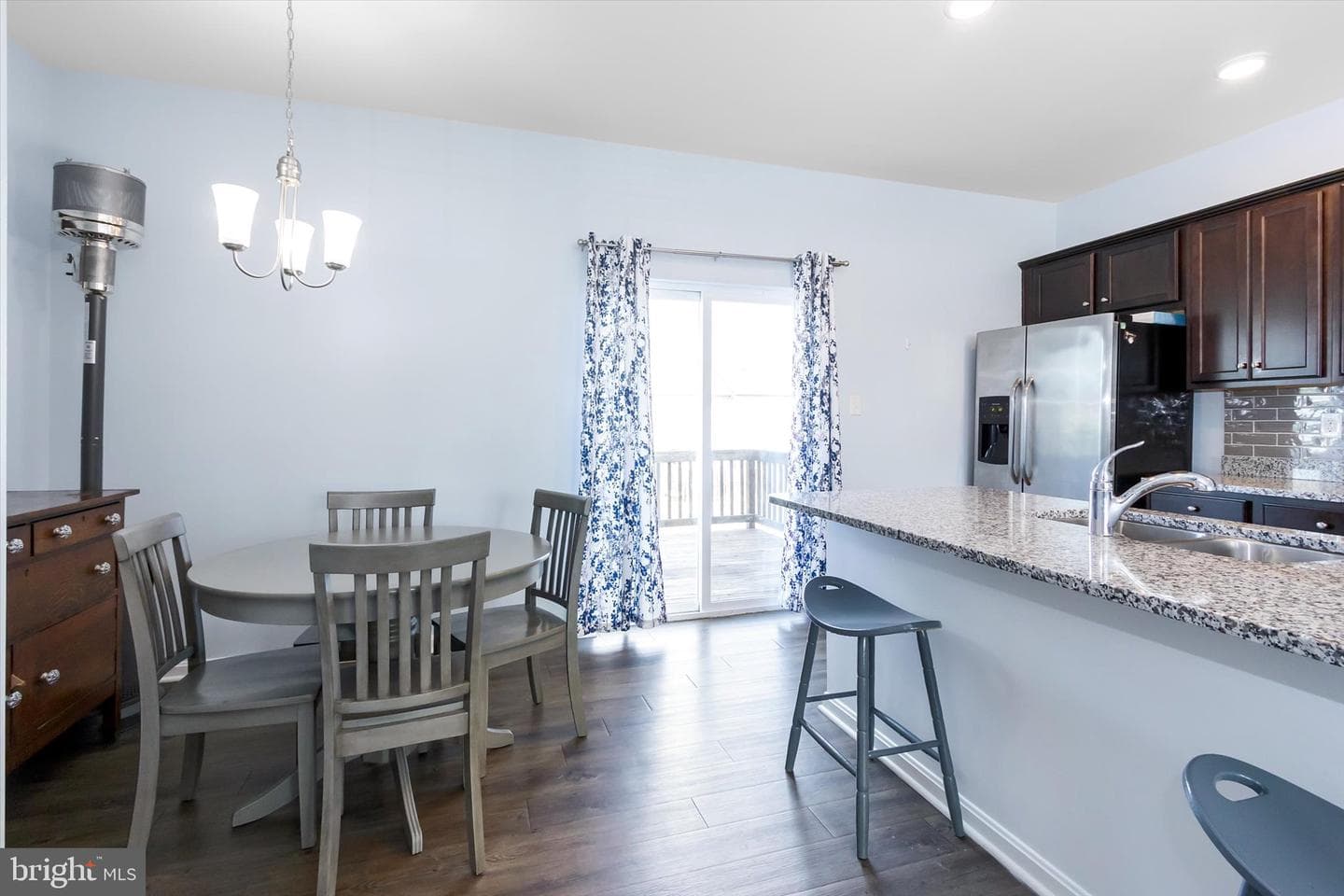 277 Magellan photo 14