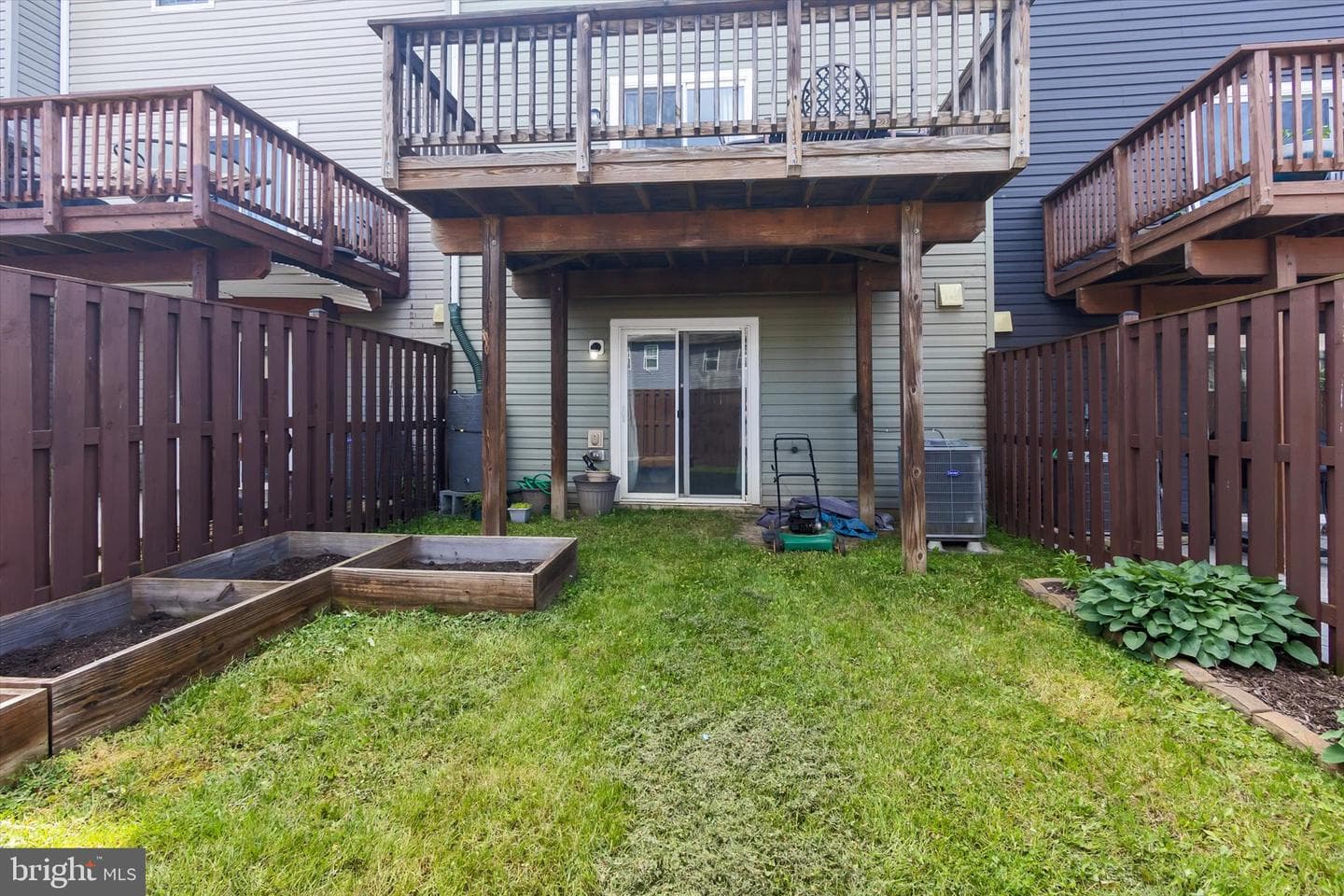 277 Magellan photo 9