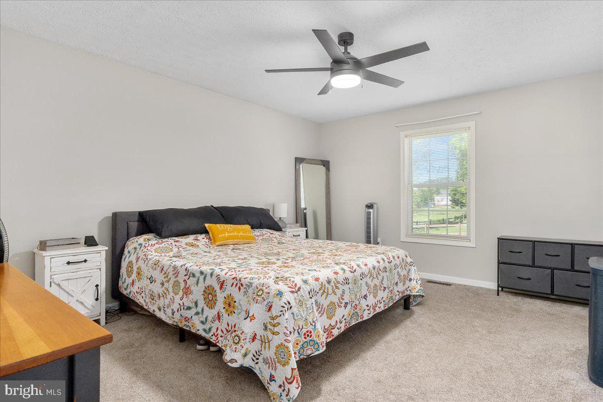600 Canterbury Drive photo 18