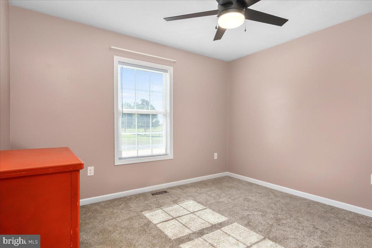 600 Canterbury Drive photo 22