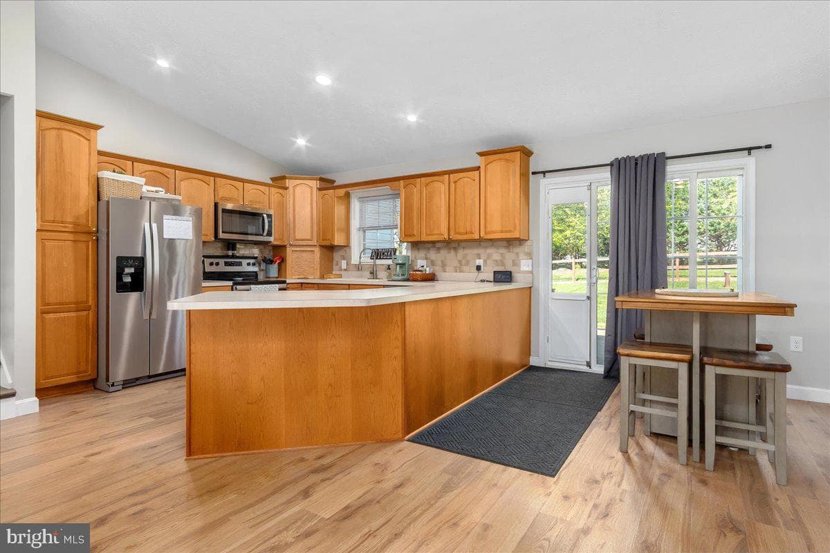 600 Canterbury Drive photo 9