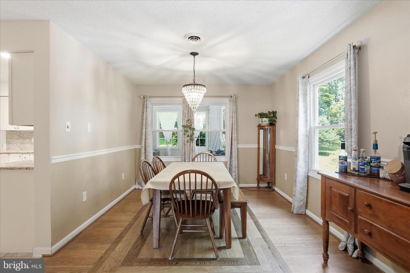 1084 Ridge Road S photo 18