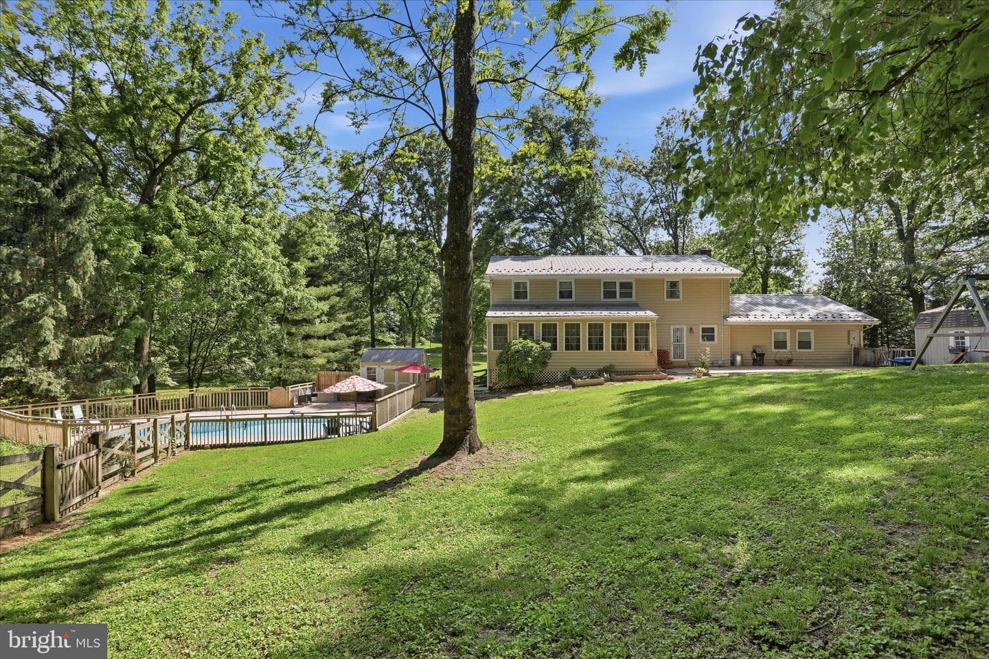 1084 Ridge Road S photo 44