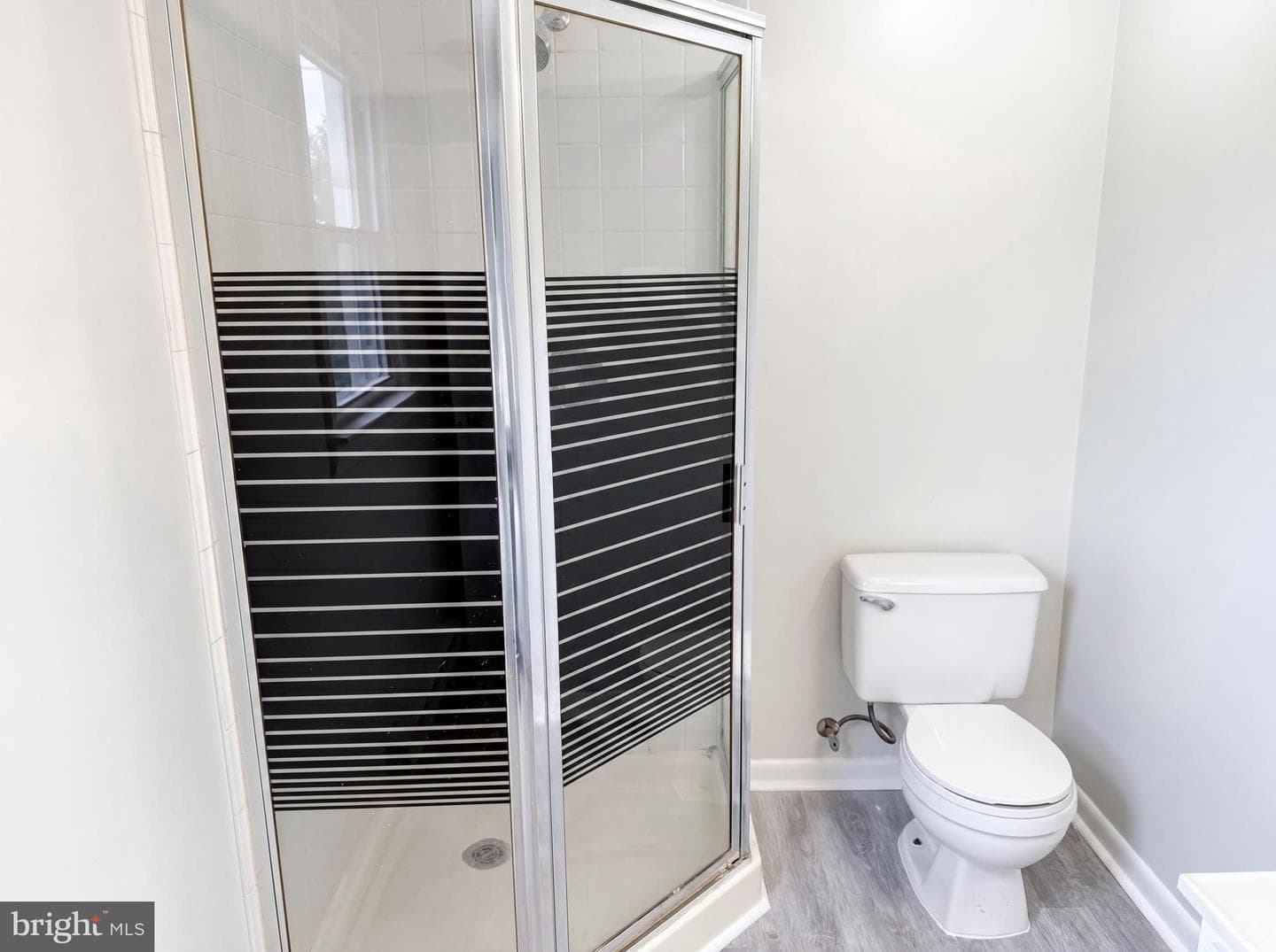 98 Grimes Drive photo 16