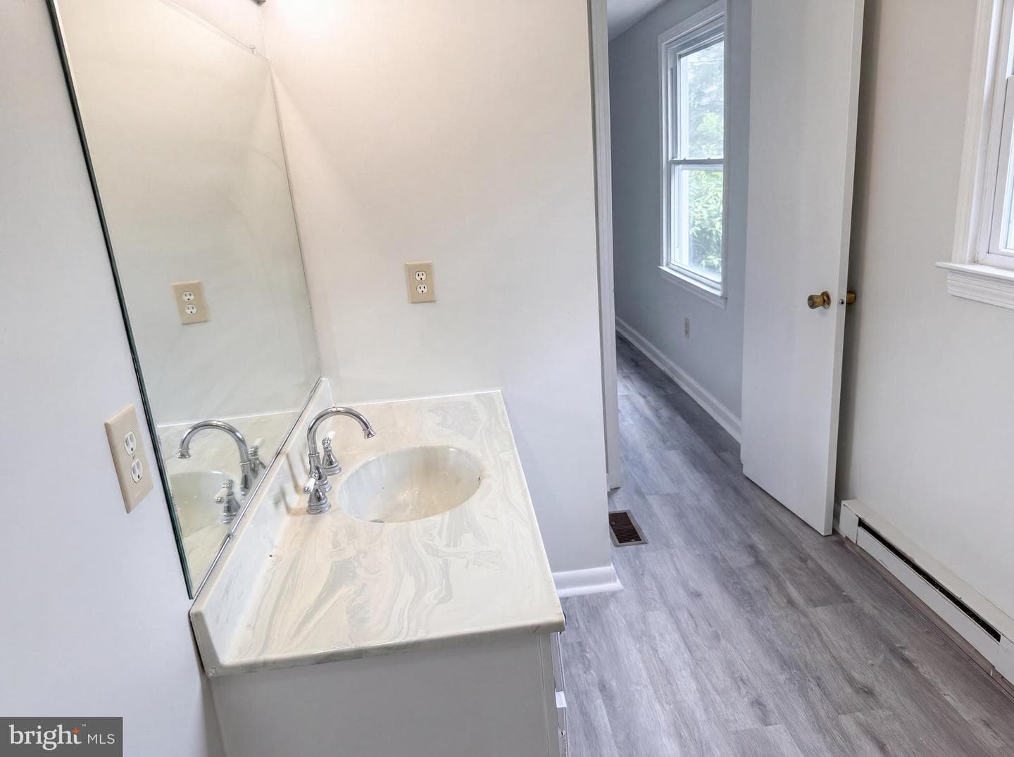 98 Grimes Drive photo 17