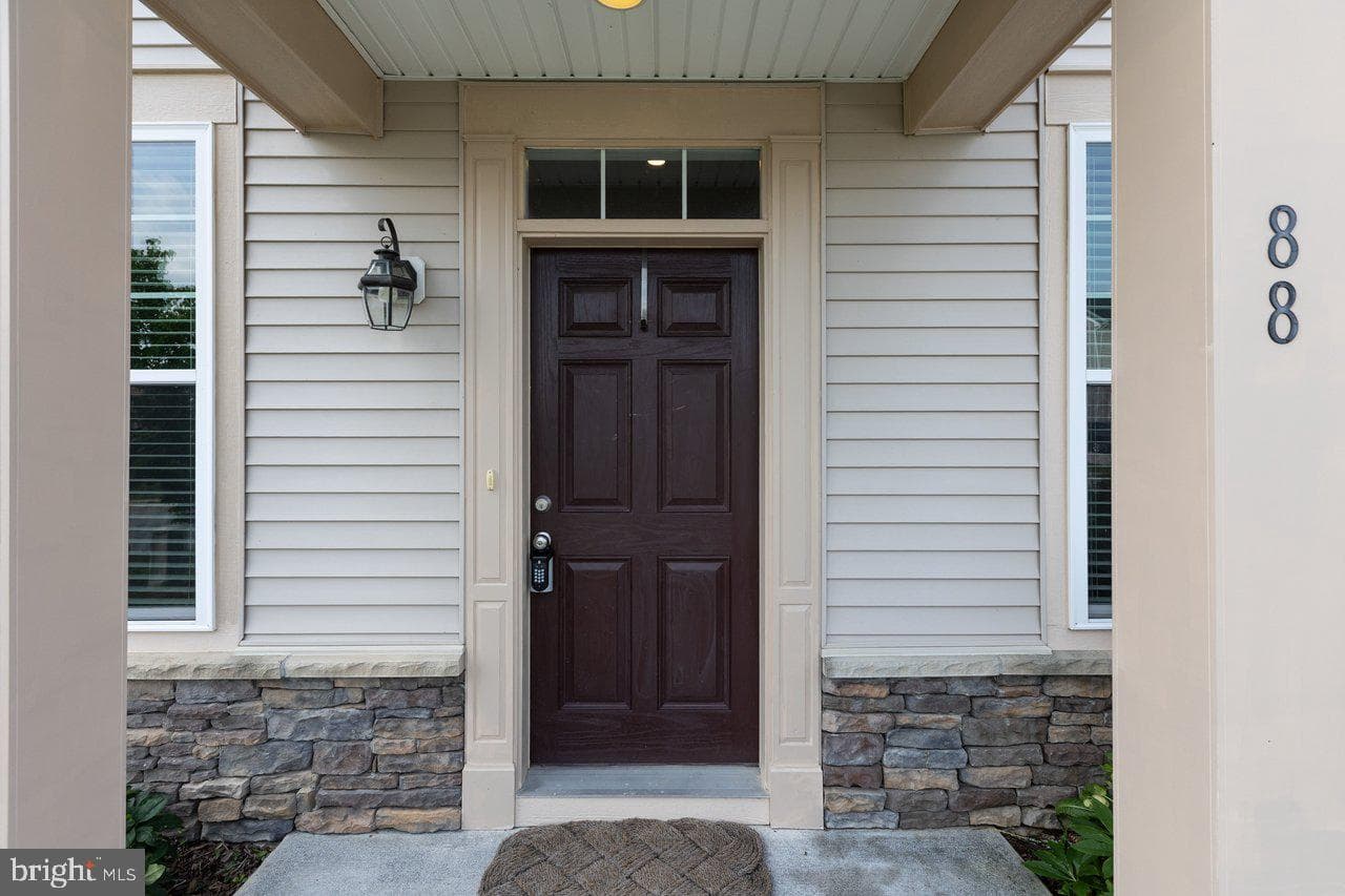 88 Liverpool Lane photo 10