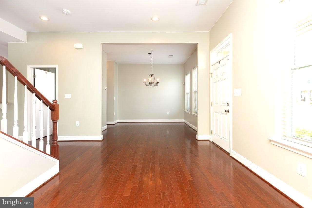 88 Liverpool Lane photo 12