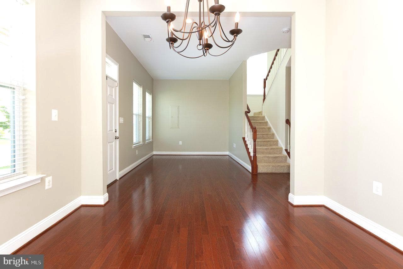 88 Liverpool Lane photo 4