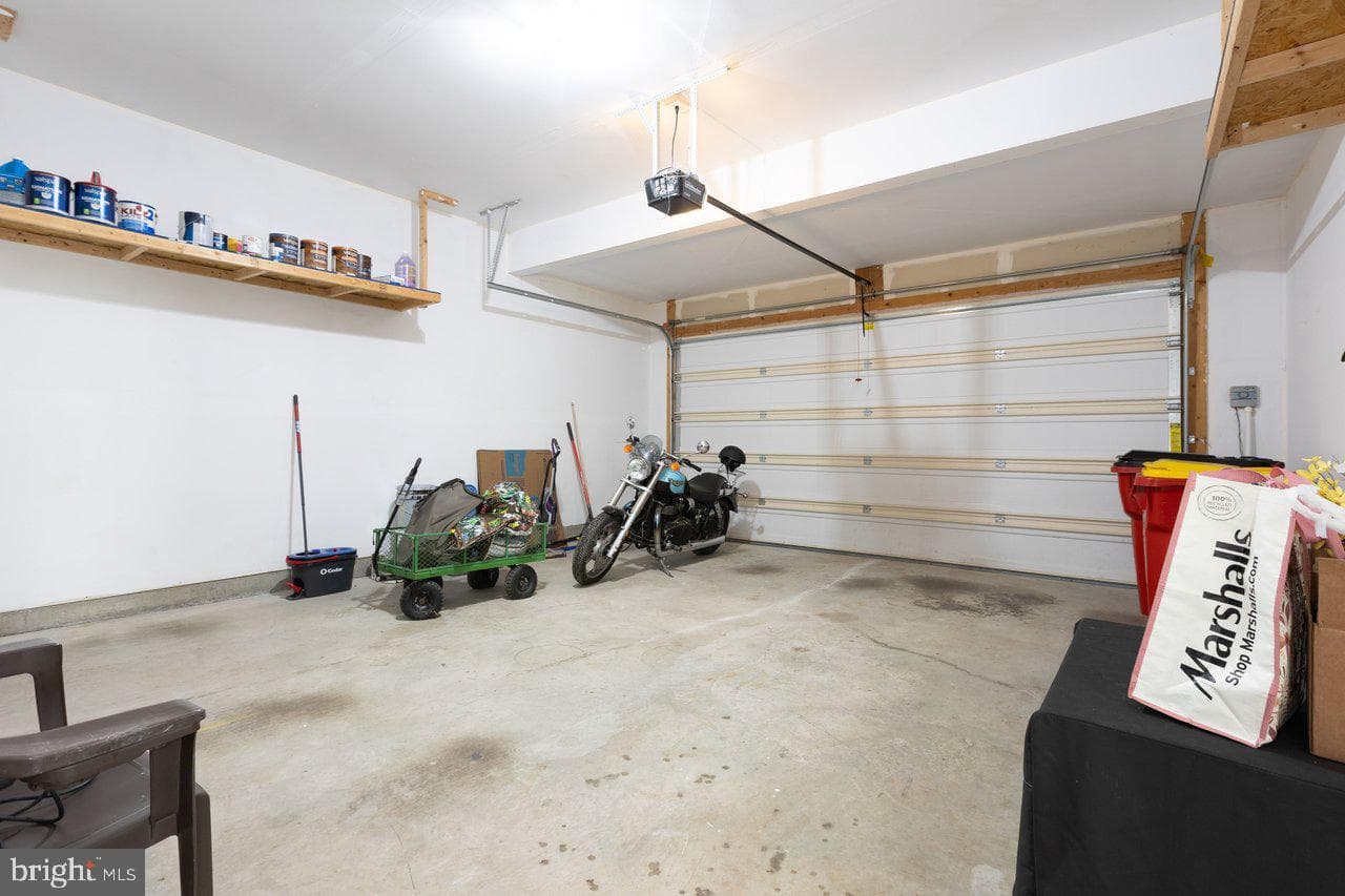 88 Liverpool Lane photo 41