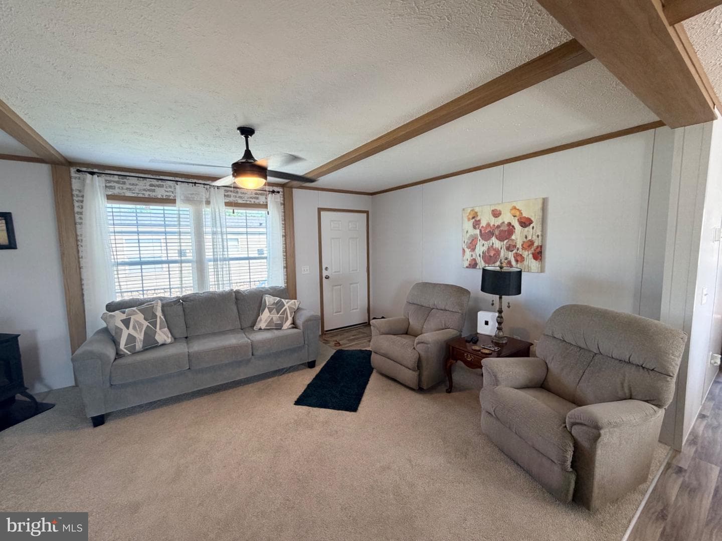 320 Valentine Drive photo 11