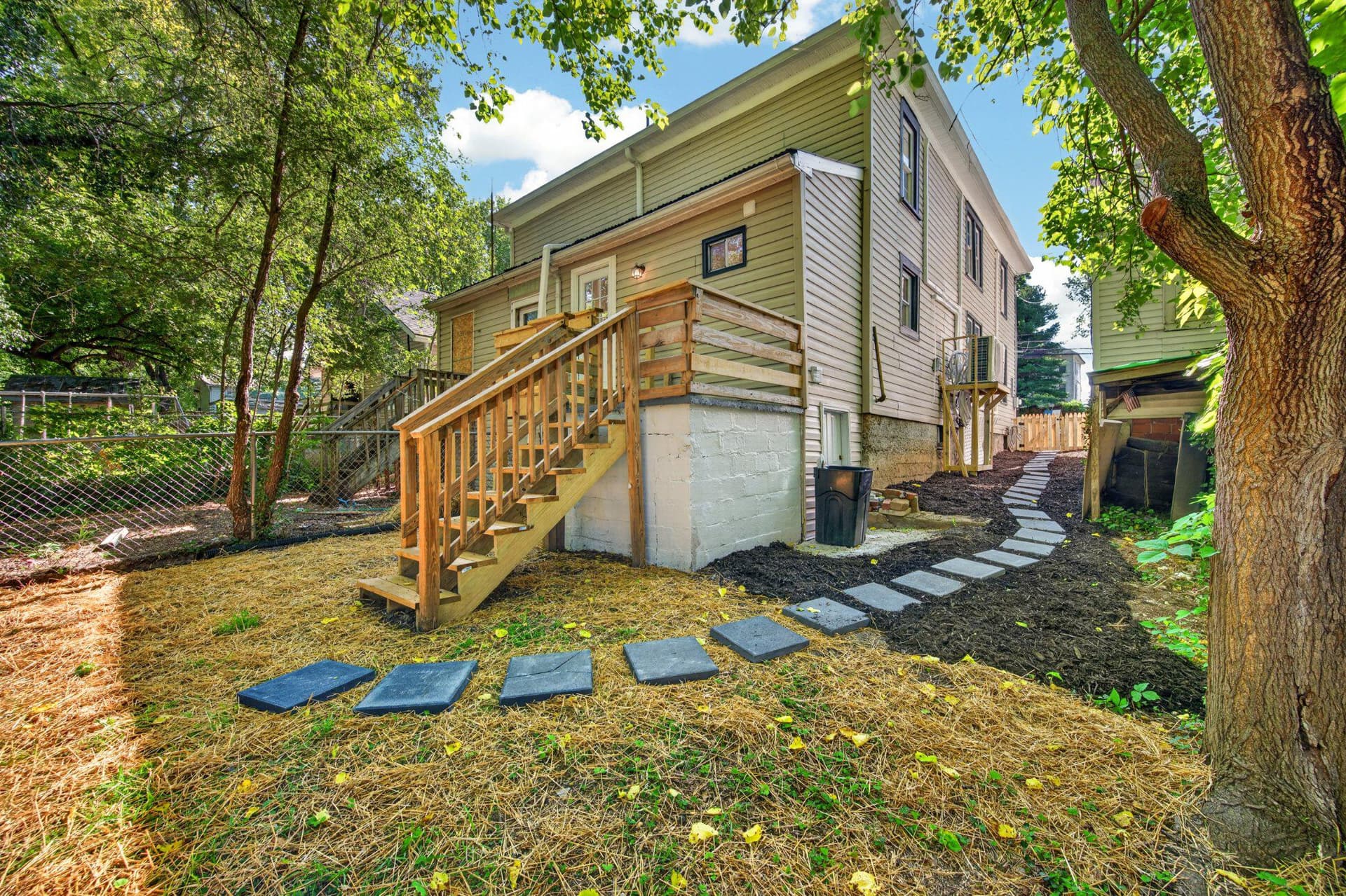 314 Randolph Street photo 25