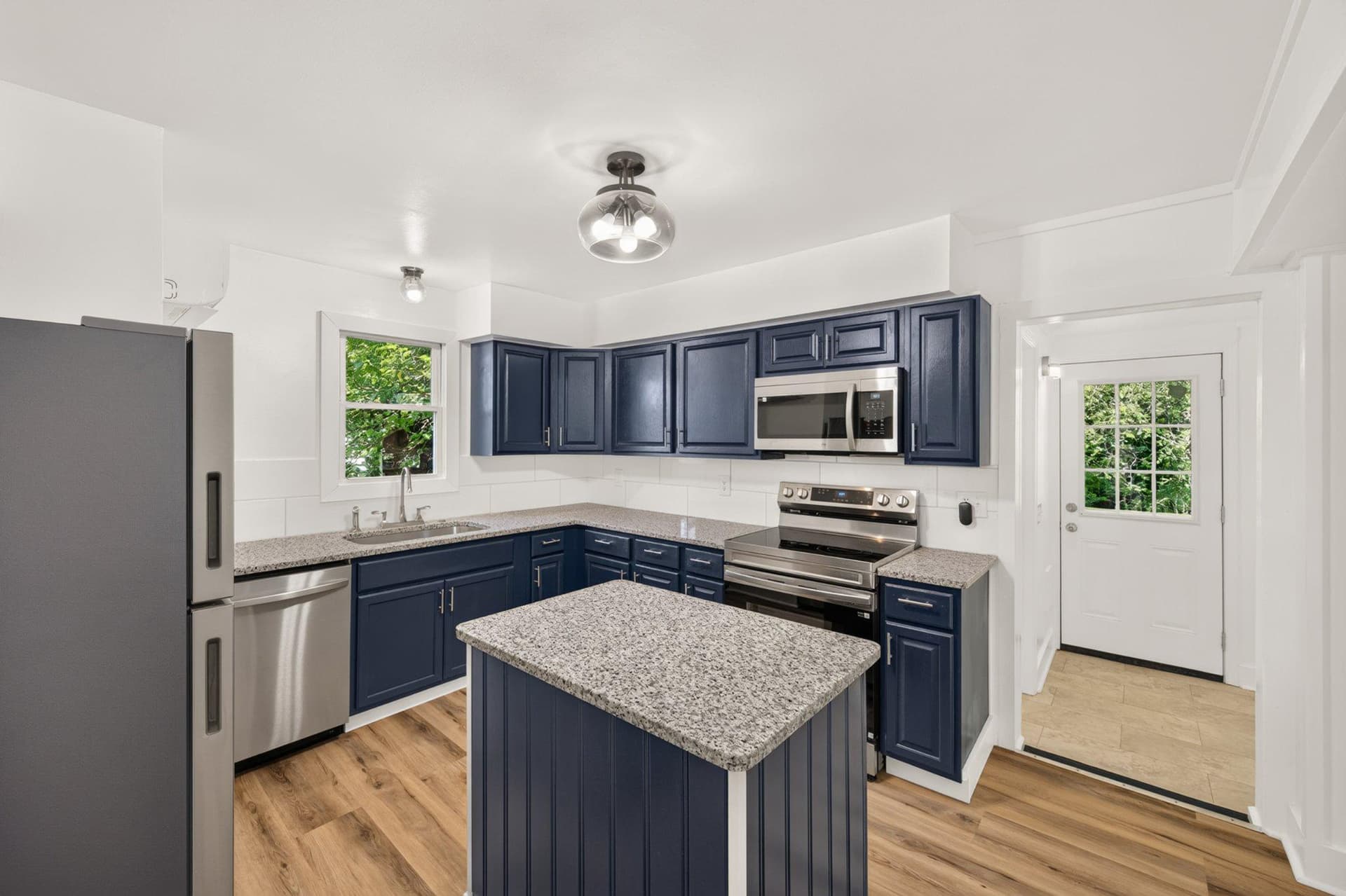 314 Randolph Street photo 4