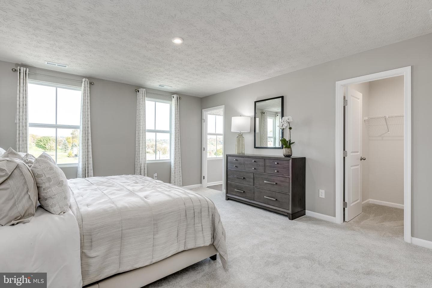 1714e Mutual Drive photo 14