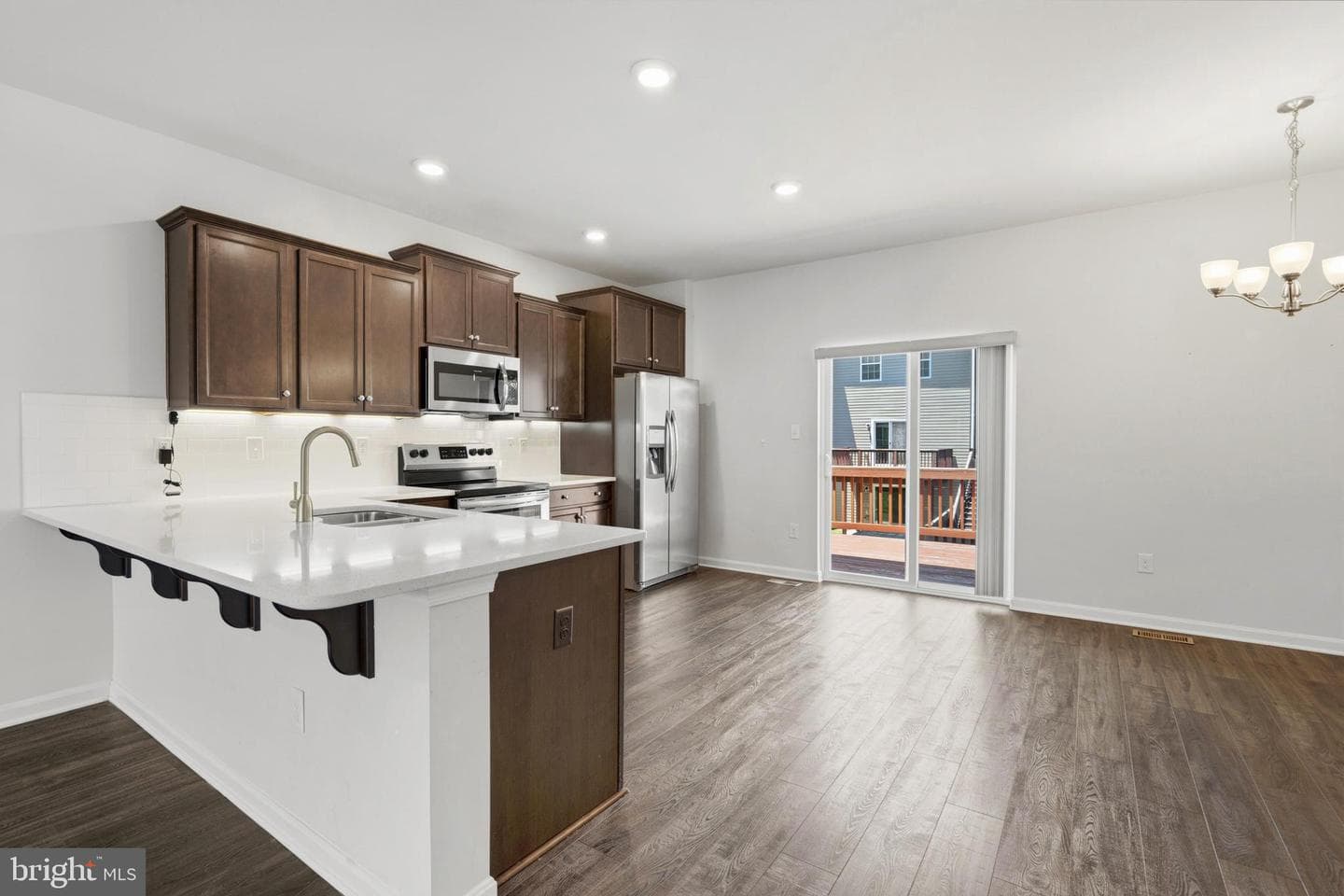 123 Vespucci Lane photo 6