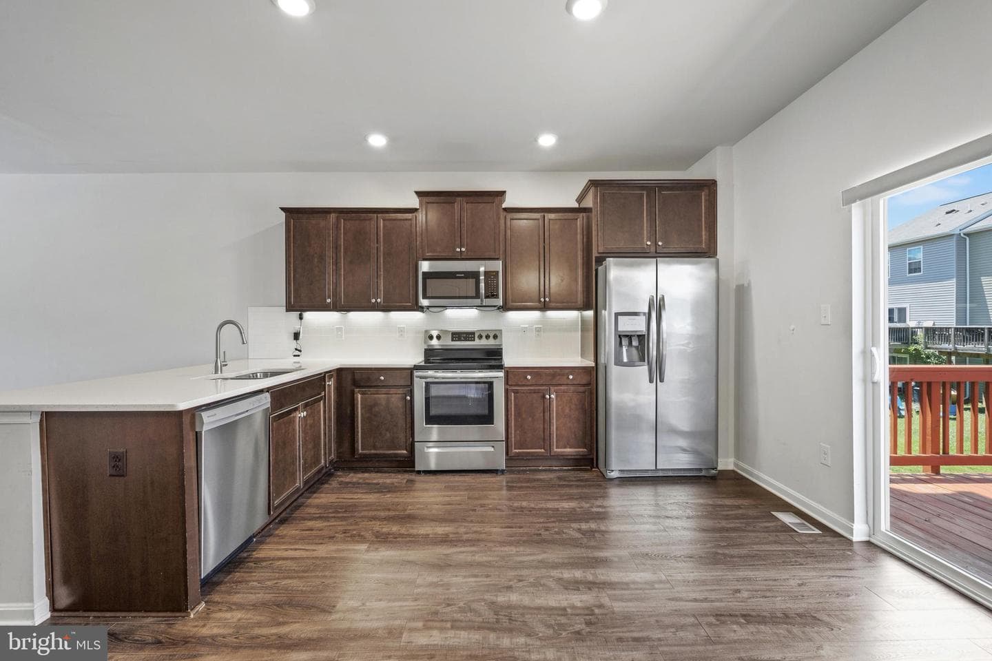 123 Vespucci Lane photo 8