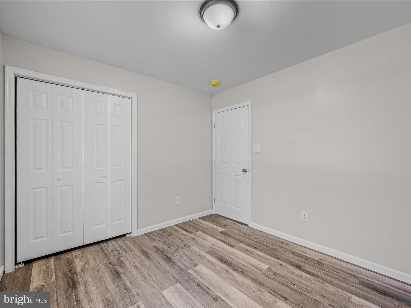 701 Boston Street photo 16