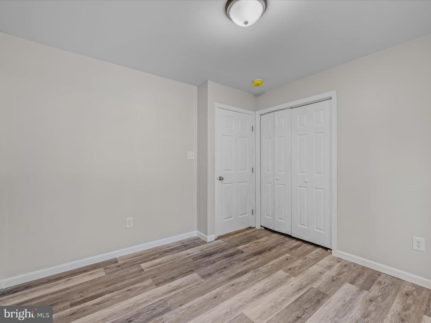 701 Boston Street photo 18