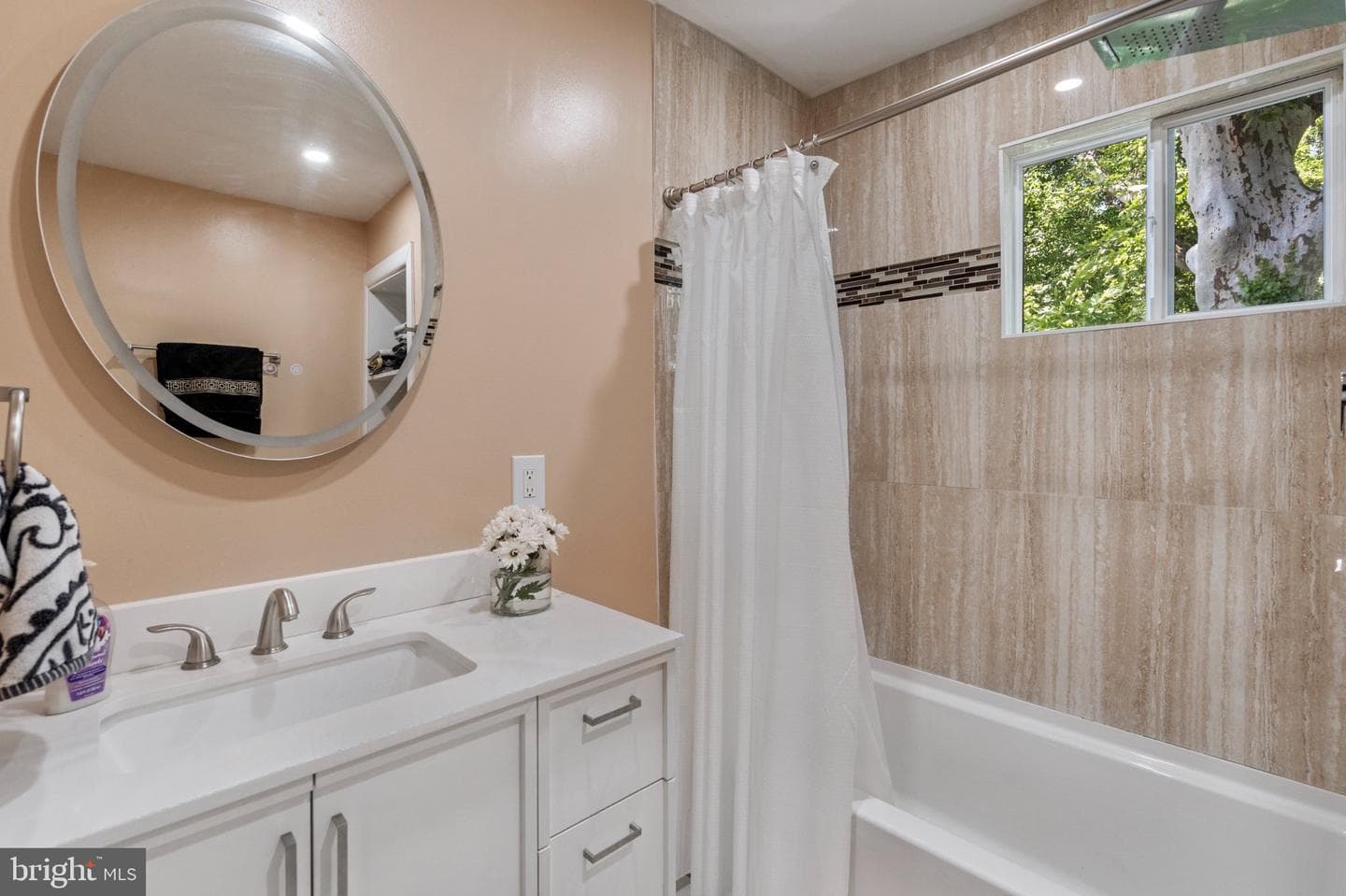 723 W King Street photo 15