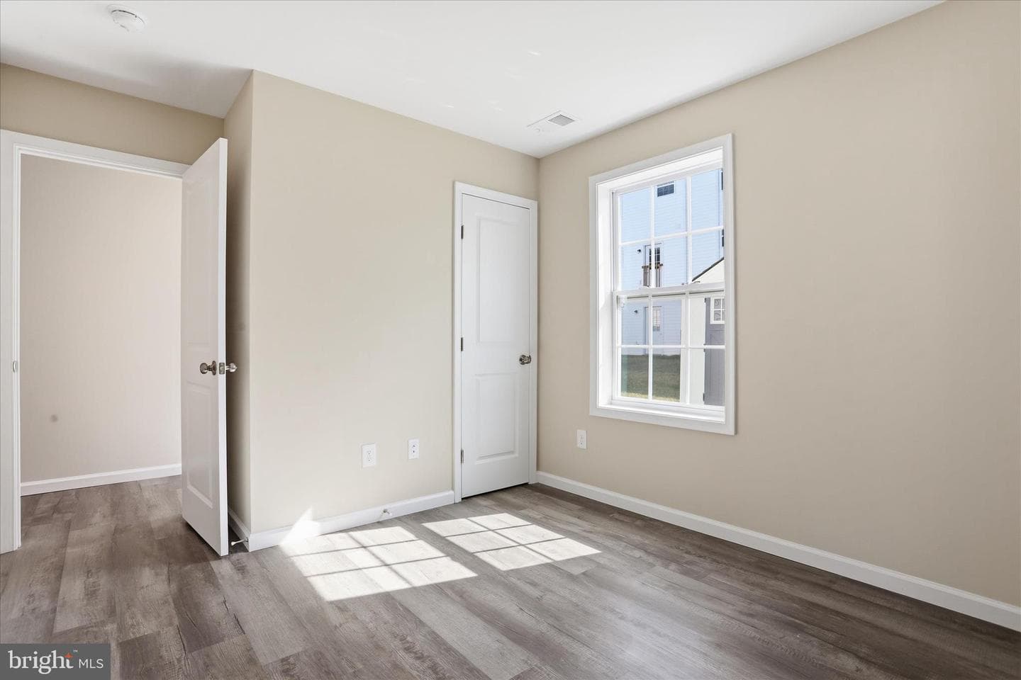 208 White Violet Way photo 26