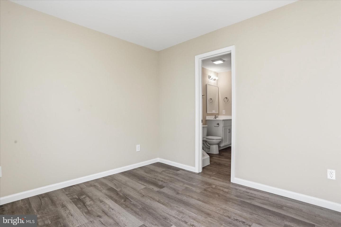 208 White Violet Way photo 27