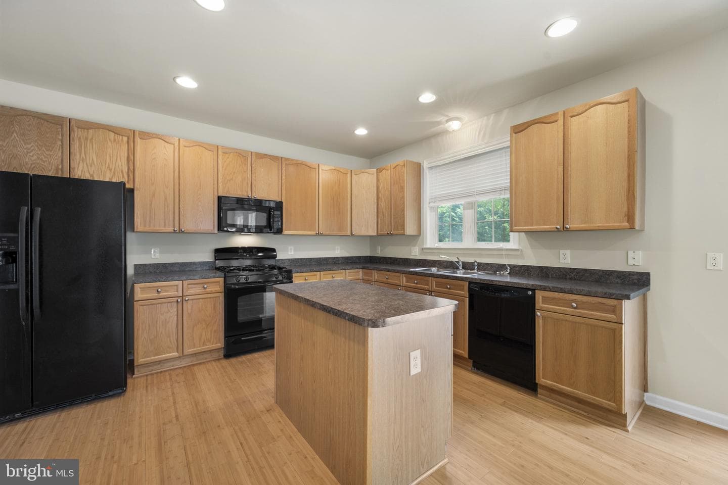 1400 Prentiss Point Parkway photo 15