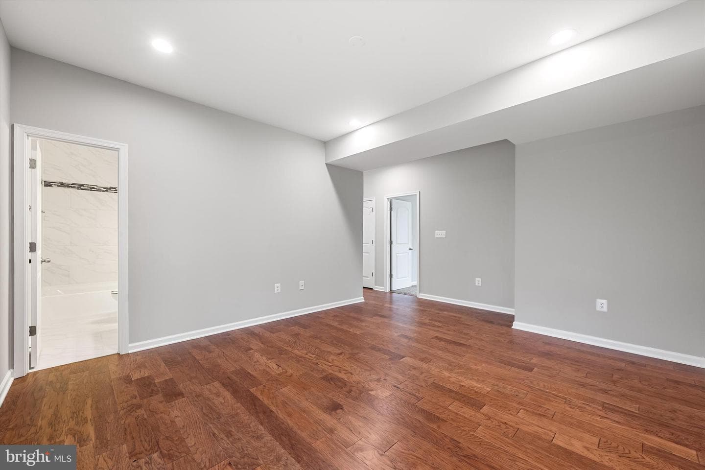 27 Powell Lane photo 24